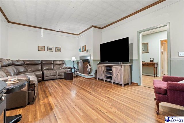 706 Poor Farm Rd, Effingham, SC 29541