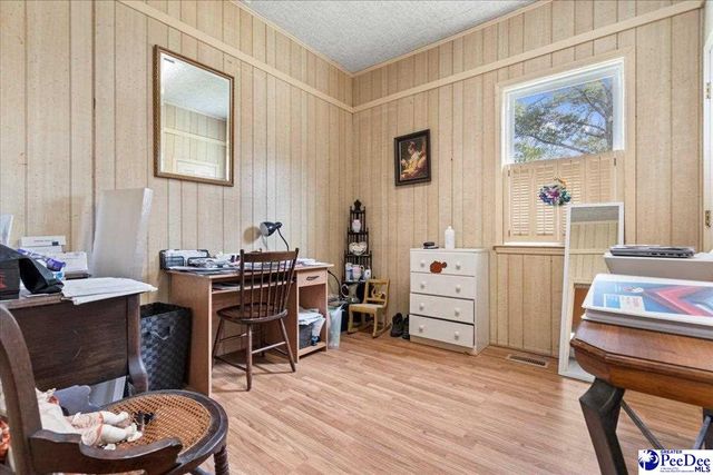 706 Poor Farm Rd, Effingham, SC 29541