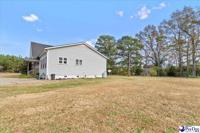 706 Poor Farm Rd, Effingham, SC 29541