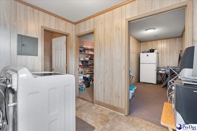 706 Poor Farm Rd, Effingham, SC 29541