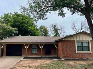 5133 LAKEFRONT DRIVE, Wichita Falls, TX 76310