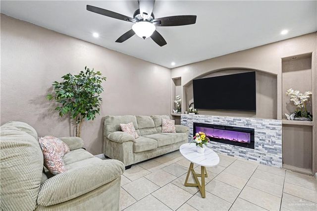 3812 Gabriella Drive, Weslaco, TX 78599