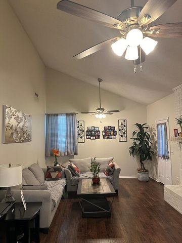 1104 Appian Way, Dothan, AL 36303