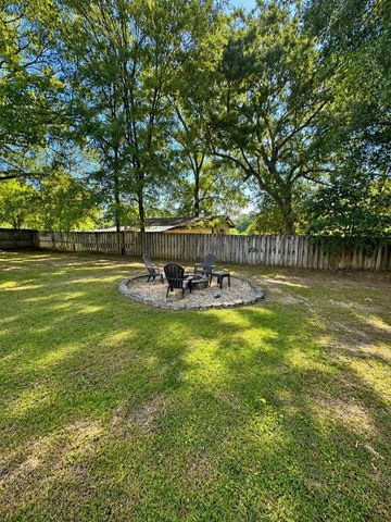1104 Appian Way, Dothan, AL 36303