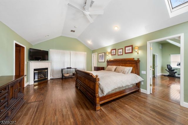 2 Unami Ln, Scotch Plains Twp., NJ 07076