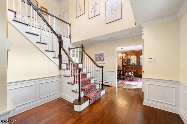 2 Unami Ln, Scotch Plains Twp., NJ 07076