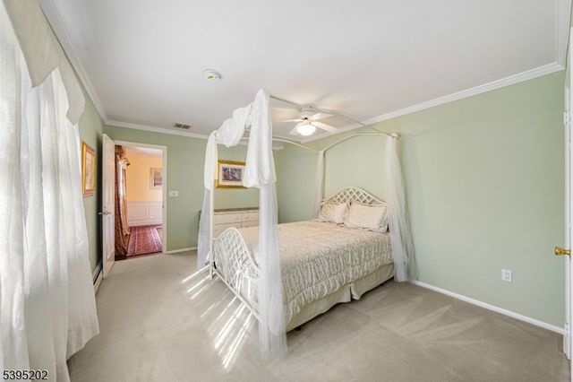 2 Unami Ln, Scotch Plains Twp., NJ 07076