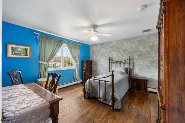 2 Unami Ln, Scotch Plains Twp., NJ 07076