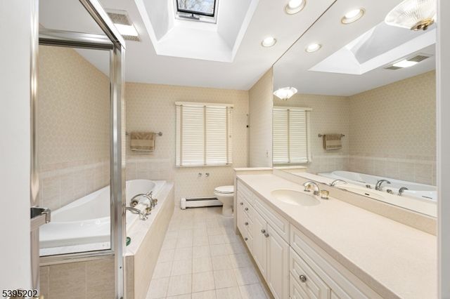 2 Unami Ln, Scotch Plains Twp., NJ 07076