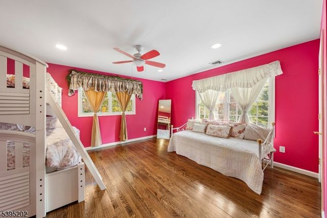 2 Unami Ln, Scotch Plains Twp., NJ 07076