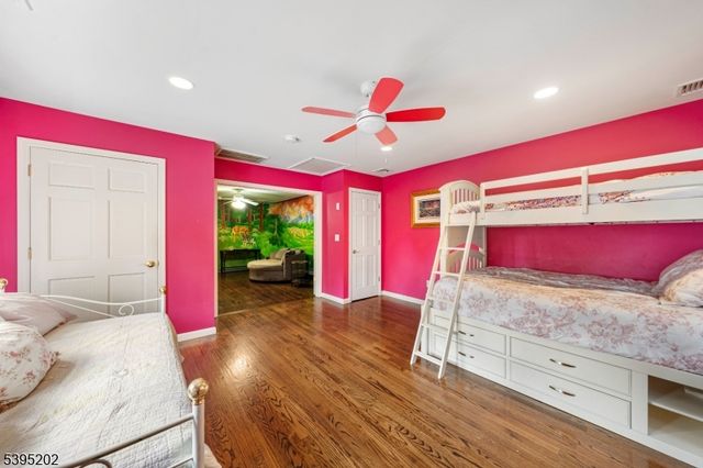 2 Unami Ln, Scotch Plains Twp., NJ 07076