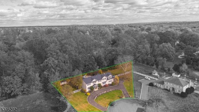 2 Unami Ln, Scotch Plains Twp., NJ 07076