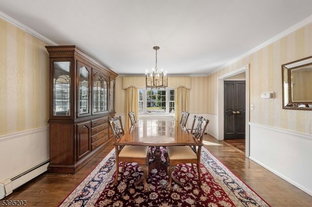 2 Unami Ln, Scotch Plains Twp., NJ 07076