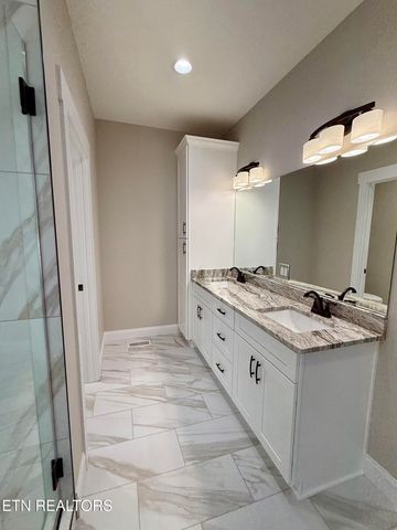 605 Westchester Drive, Crossville, TN 38558