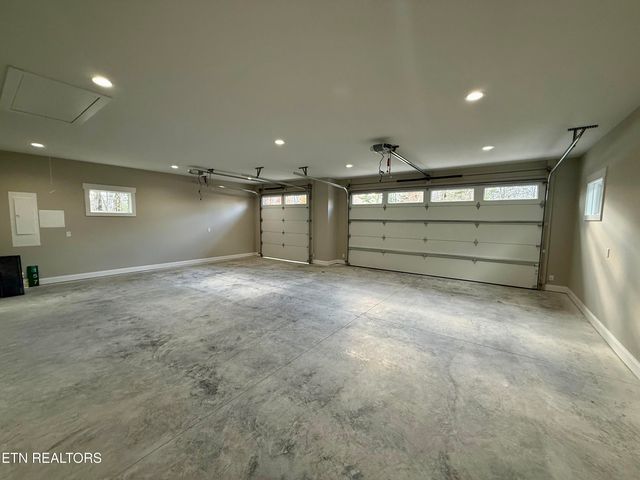 605 Westchester Drive, Crossville, TN 38558