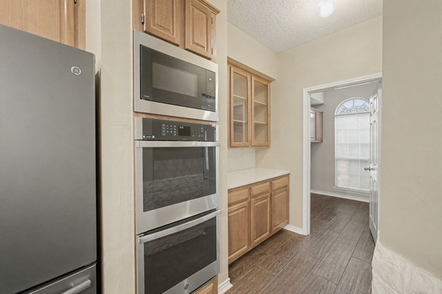 1323 Edgewood Court, Carrollton, TX 75007