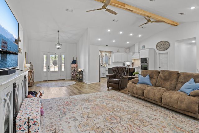 193 Entrekin Rd., Purvis, MS 39475