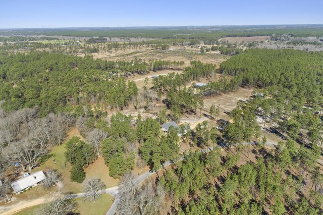 193 Entrekin Rd., Purvis, MS 39475