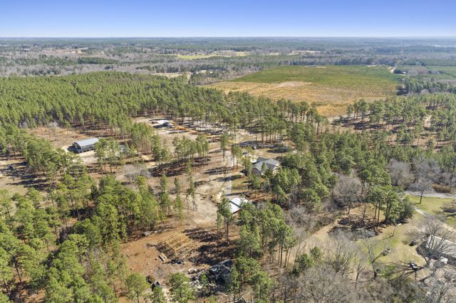 193 Entrekin Rd., Purvis, MS 39475