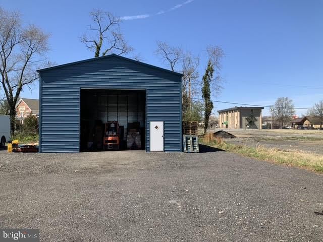 3025 OLD WASHINGTON RD, Waldorf, MD 20601