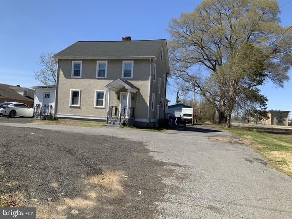 3025 OLD WASHINGTON RD, Waldorf, MD 20601