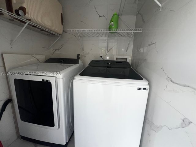 18755 NW 62nd Ave 204, Hialeah, FL 33015