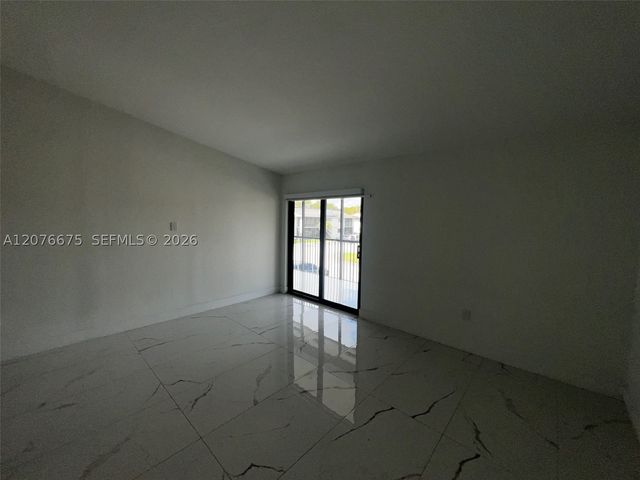 18755 NW 62nd Ave 204, Hialeah, FL 33015