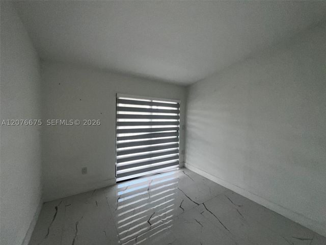18755 NW 62nd Ave 204, Hialeah, FL 33015