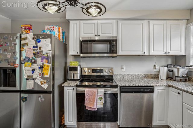13456 Garfield, Redford Charter Township, MI 48239