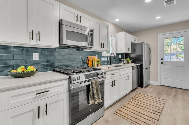 635 Sequoia Street, Charleston, SC 29407