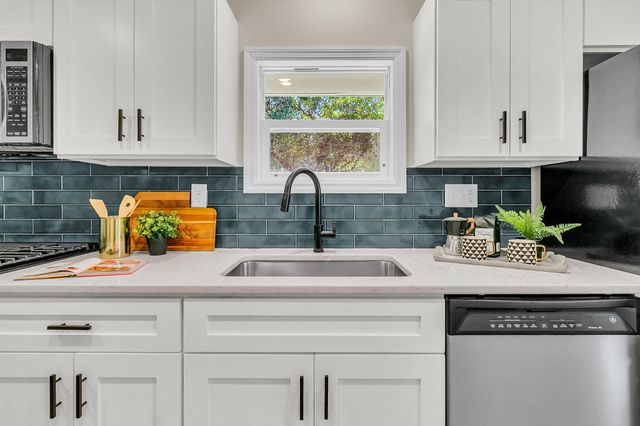 635 Sequoia Street, Charleston, SC 29407