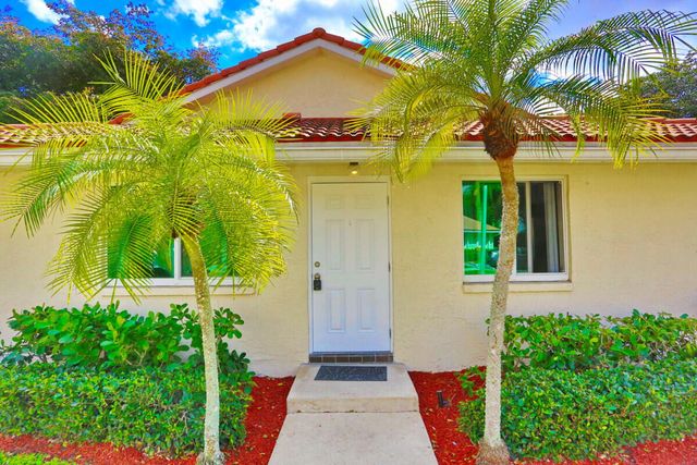6459 Boca Circle, Boca Raton, FL 33433