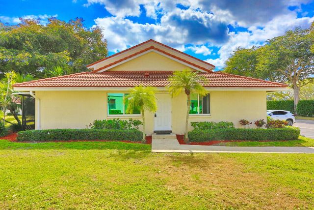 6459 Boca Circle, Boca Raton, FL 33433