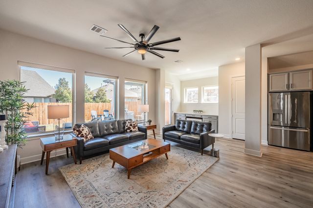 7545 Winterbloom Way, Fort Worth, TX 76123