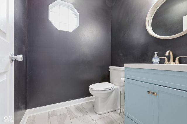 8016 Windham Lake Way, Indianapolis, IN 46214