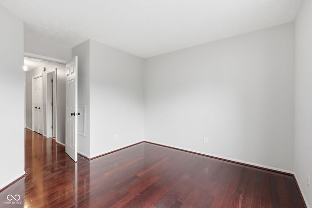 8016 Windham Lake Way, Indianapolis, IN 46214