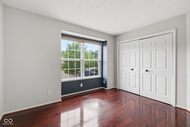 8016 Windham Lake Way, Indianapolis, IN 46214