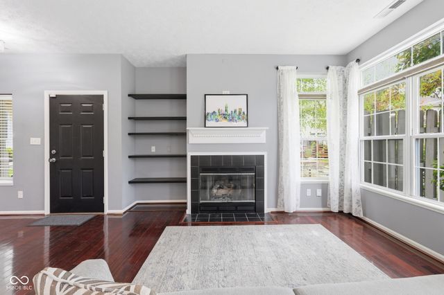 8016 Windham Lake Way, Indianapolis, IN 46214