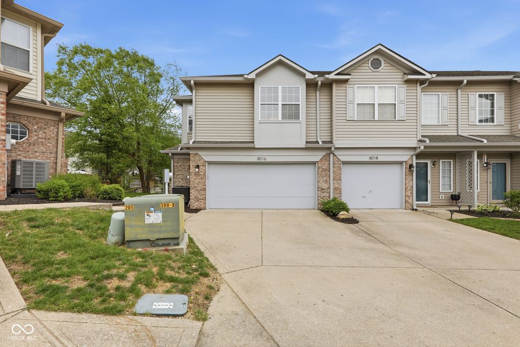 8016 Windham Lake Way, Indianapolis, IN 46214