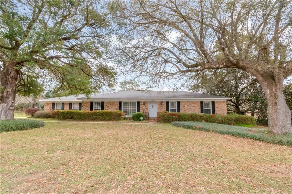 1618 Weaver Drive, Eight Mile, AL 36613