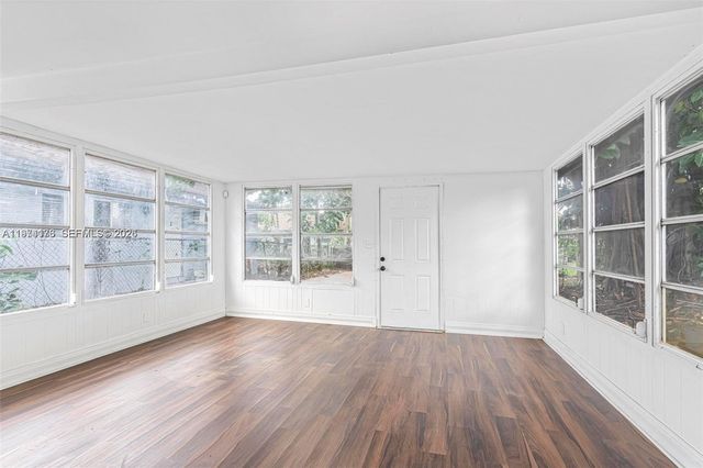 1408 NW 9th Ave, Fort Lauderdale, FL 33311