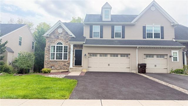 2288 Creekside Drive, Coplay Boro, PA 18037