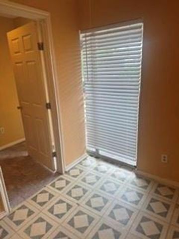 7200 Clarewood Drive 1, Houston, TX 77036