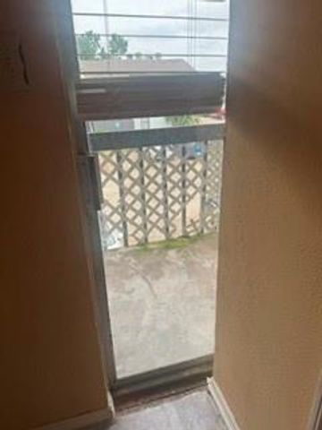 7200 Clarewood Drive 1, Houston, TX 77036
