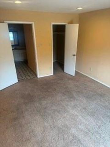 7200 Clarewood Drive 1, Houston, TX 77036