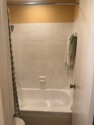7200 Clarewood Drive 1, Houston, TX 77036