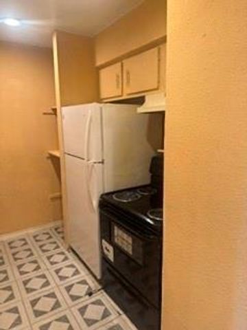 7200 Clarewood Drive 1, Houston, TX 77036