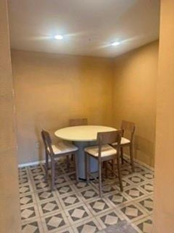 7200 Clarewood Drive 1, Houston, TX 77036
