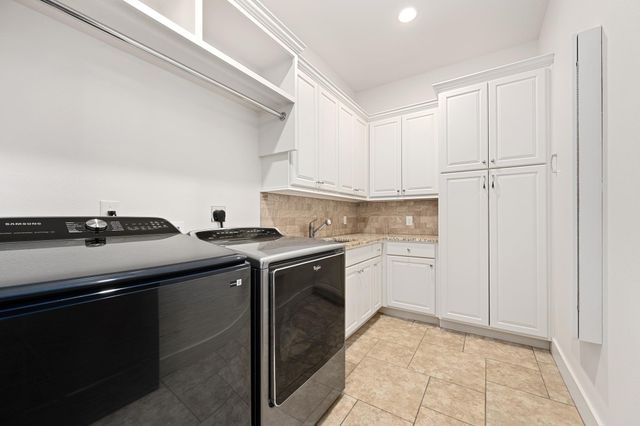 101 Shady Oaks TRL, Liberty Hill, TX 78642
