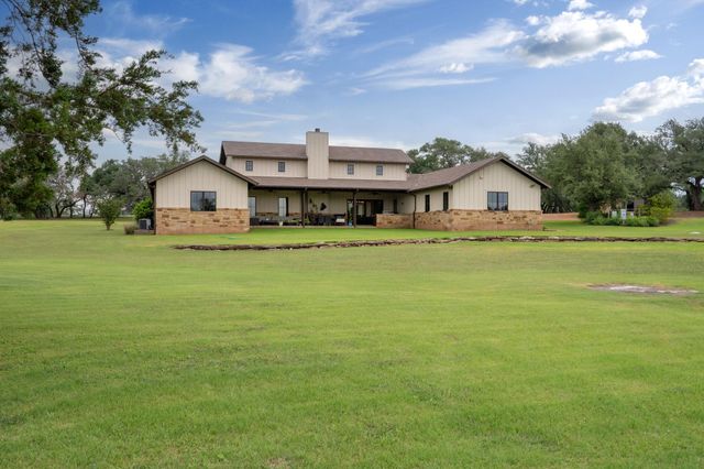 101 Shady Oaks TRL, Liberty Hill, TX 78642
